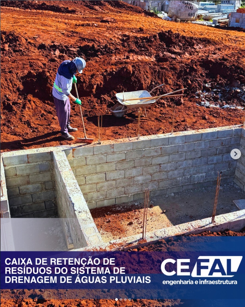 Construção de caixa de retenção de águas pluviais